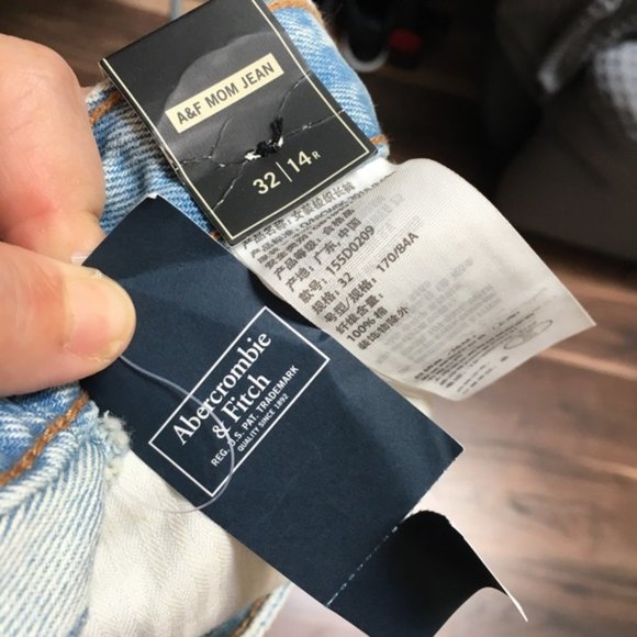 Abercrombie & Fitch Light Blue Distressed High Rise Mom Jeans - Picture 12 of 13